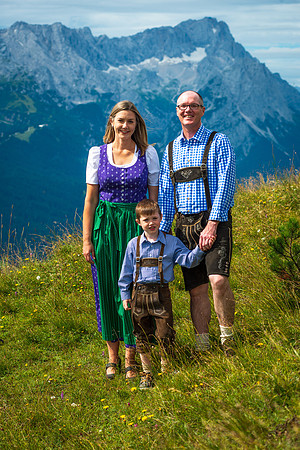 Nicholas Family2348