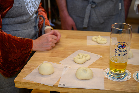 Brezen Zum Bauer