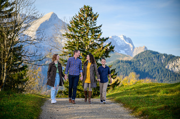 Mucker-Family