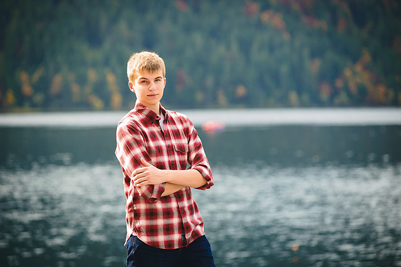 Senior Portrait with Blaes Hoflen