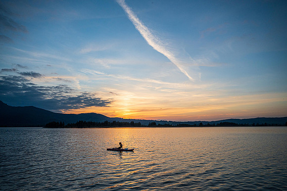 SUP Yoga with Skiyo