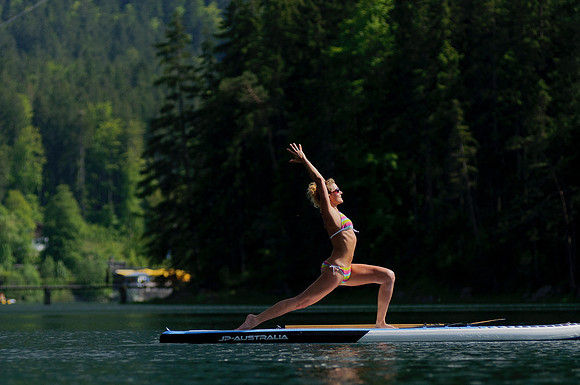 Sonnia Call a Yogi