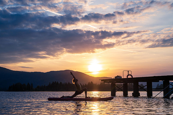 SUP Yoga with Skiyo