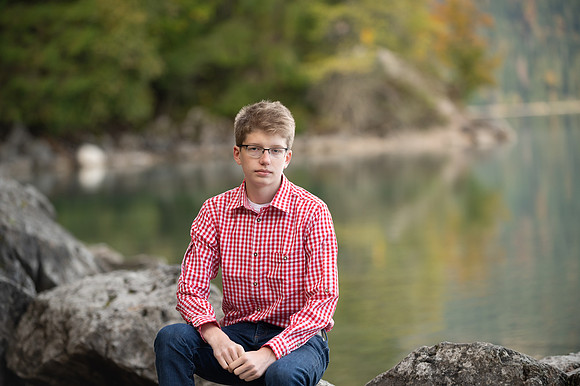 Macrae Senior Portrait-1865