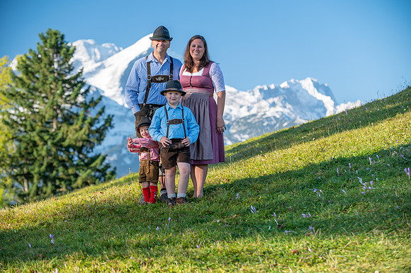 Mundwell Family