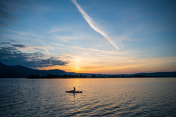 SUP Yoga with Skiyo