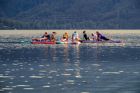 SUP Yoga with Skiyo