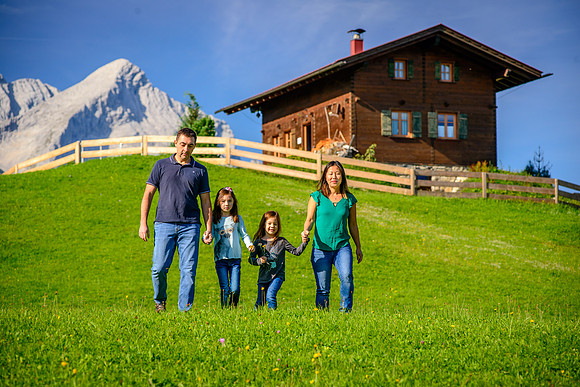 Carcavallo Family