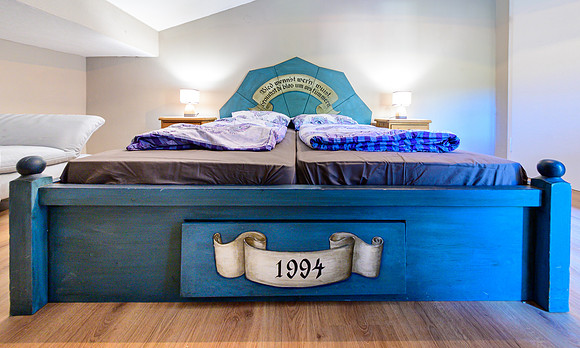 Schlafzimmer 1
