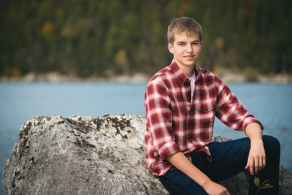 Senior Portrait with Blaes Hoflen