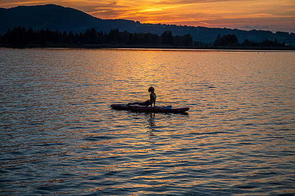 SUP Yoga with Skiyo