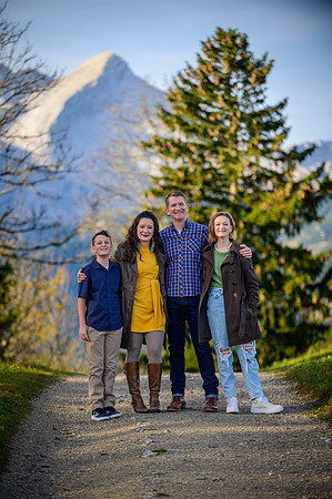 Mucker-Family