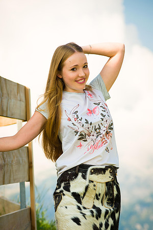 Shoot with Sophie for Platzhirsch