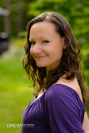 Headshot Ellie